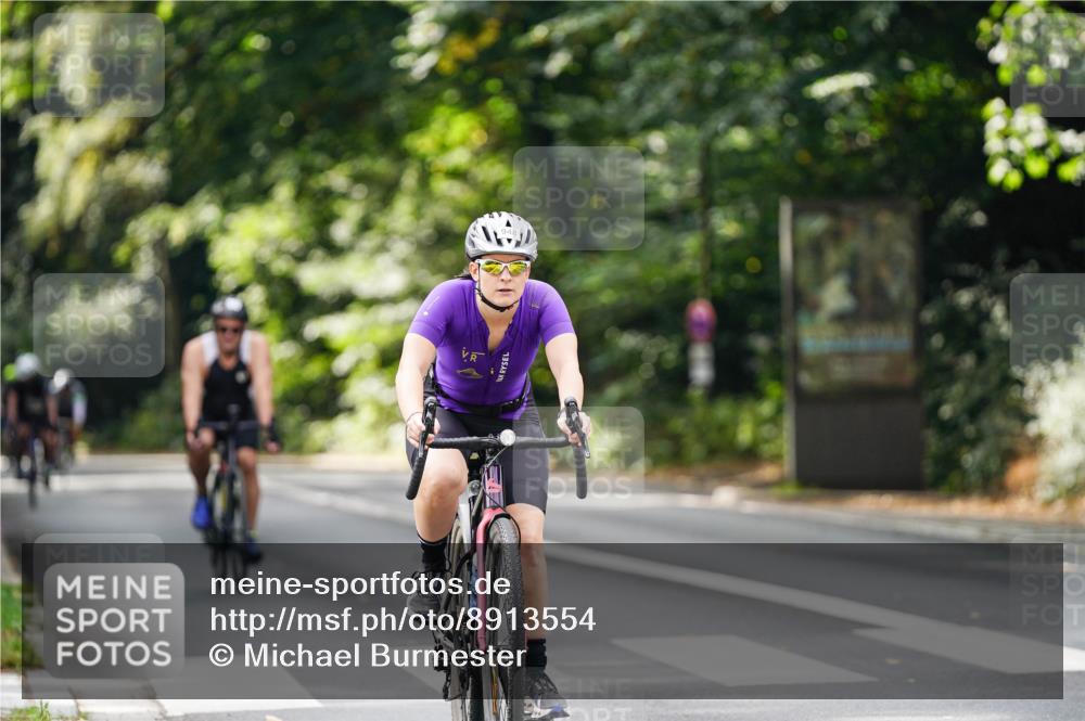 14.09.2025 - Stadtparktriathlon Michael Burmester http://msf.ph/oto/8913554 14.09.2025 12:01:29 Radfahren 948, 1046, 1126, 1185 meine-sportfotos.de