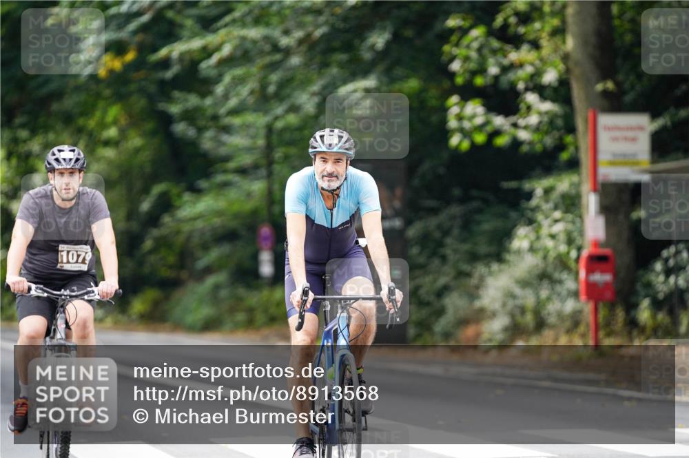 14.09.2025 - Stadtparktriathlon Michael Burmester http://msf.ph/oto/8913568 14.09.2025 12:01:49 Radfahren 1035, 1079, 1117, 1149, 1158, 1167, 1168 meine-sportfotos.de