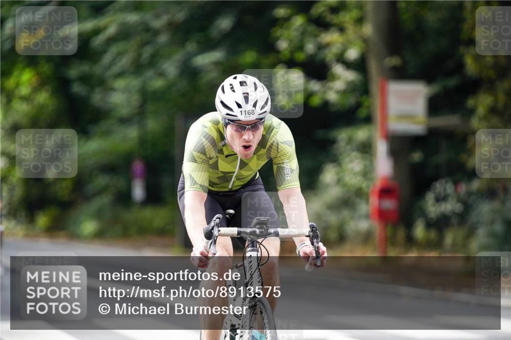 14.09.2025 - Stadtparktriathlon Michael Burmester http://msf.ph/oto/8913575 14.09.2025 12:01:57 Radfahren 1035, 1072, 1079, 1092, 1148, 1149, 1152, 1162, 1168, 1169, 1218 meine-sportfotos.de