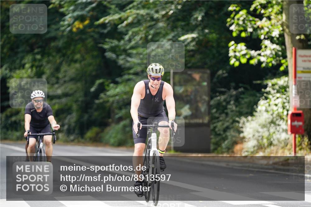 14.09.2025 - Stadtparktriathlon Michael Burmester http://msf.ph/oto/8913597 14.09.2025 12:02:13 Radfahren 1008, 1025, 1094, 1141, 1164, 1174, 1186 meine-sportfotos.de