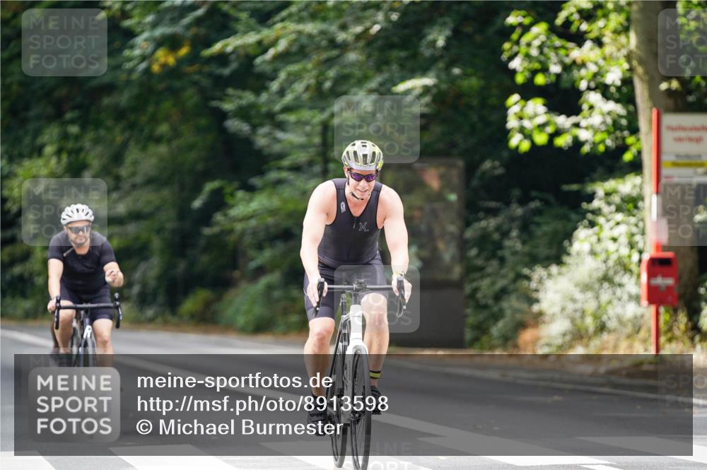 14.09.2025 - Stadtparktriathlon Michael Burmester http://msf.ph/oto/8913598 14.09.2025 12:02:13 Radfahren 1008, 1025, 1094, 1141, 1164, 1174, 1186 meine-sportfotos.de