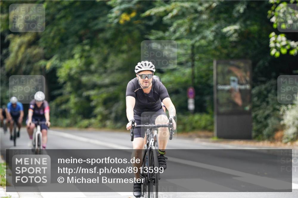 14.09.2025 - Stadtparktriathlon Michael Burmester http://msf.ph/oto/8913599 14.09.2025 12:02:14 Radfahren 1008, 1025, 1094, 1141, 1164, 1174, 1186 meine-sportfotos.de