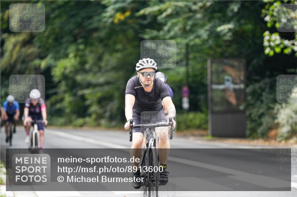 14.09.2025 - Stadtparktriathlon Michael Burmester http://msf.ph/oto/8913600 14.09.2025 12:02:14 Radfahren 1008, 1025, 1094, 1141, 1164, 1174, 1186 meine-sportfotos.de