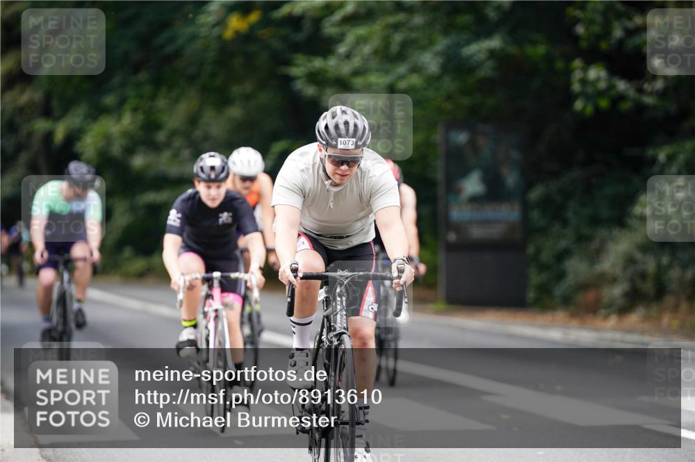 14.09.2025 - Stadtparktriathlon Michael Burmester http://msf.ph/oto/8913610 14.09.2025 12:02:36 Radfahren 931, 1065, 1073, 1095, 1110, 1113, 1116 meine-sportfotos.de
