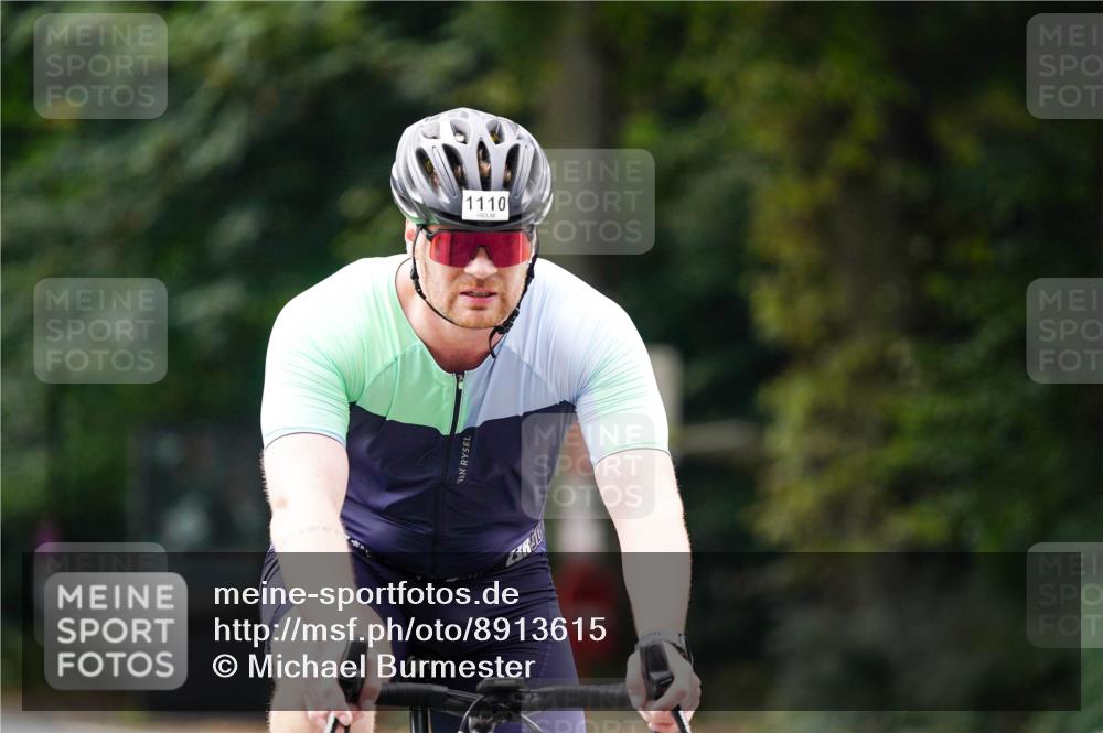 14.09.2025 - Stadtparktriathlon Michael Burmester http://msf.ph/oto/8913615 14.09.2025 12:02:39 Radfahren 931, 1065, 1073, 1076, 1095, 1110, 1113, 1116, 1163 meine-sportfotos.de