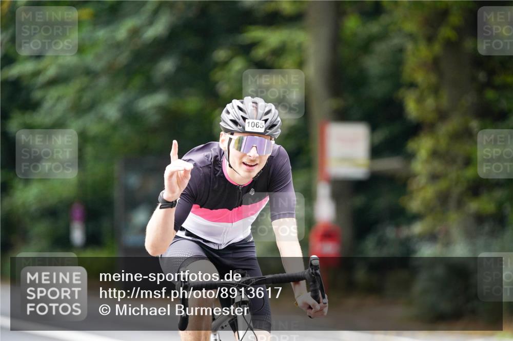 14.09.2025 - Stadtparktriathlon Michael Burmester http://msf.ph/oto/8913617 14.09.2025 12:02:41 Radfahren 931, 1065, 1073, 1076, 1095, 1110, 1113, 1116, 1163 meine-sportfotos.de