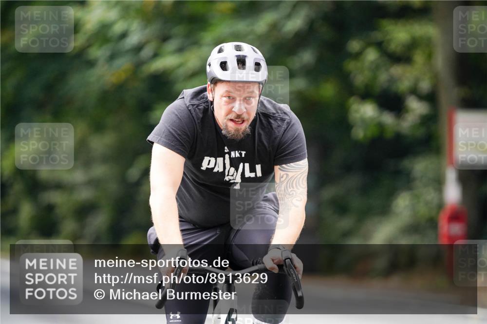14.09.2025 - Stadtparktriathlon Michael Burmester http://msf.ph/oto/8913629 14.09.2025 12:02:50 Radfahren 1055, 1076, 1082, 1113, 1163, 1173 meine-sportfotos.de