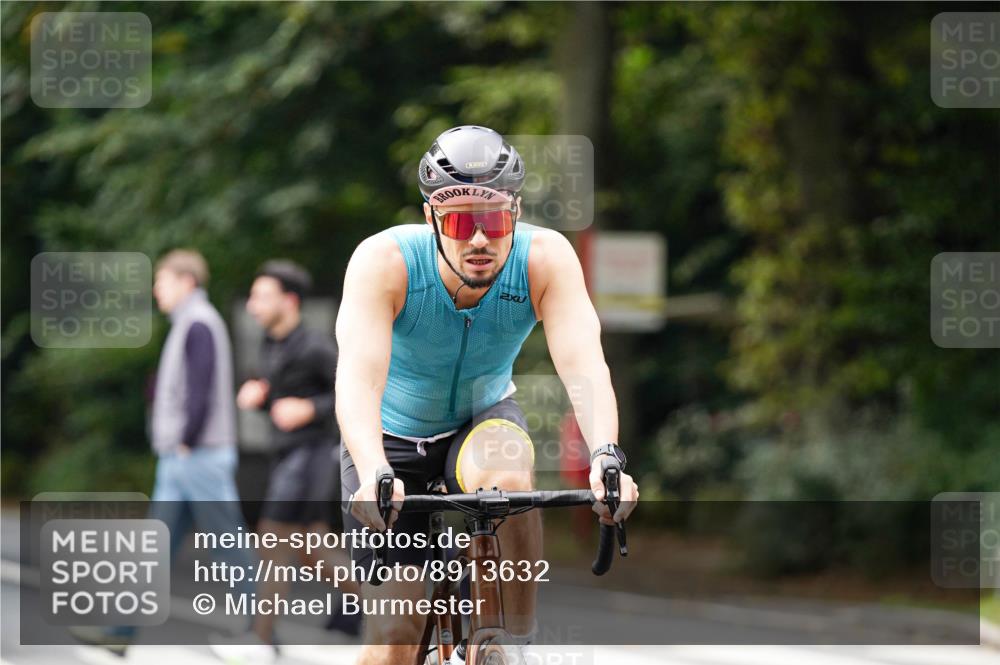 14.09.2025 - Stadtparktriathlon Michael Burmester http://msf.ph/oto/8913632 14.09.2025 12:03:00 Radfahren 1049, 1082, 1173 meine-sportfotos.de