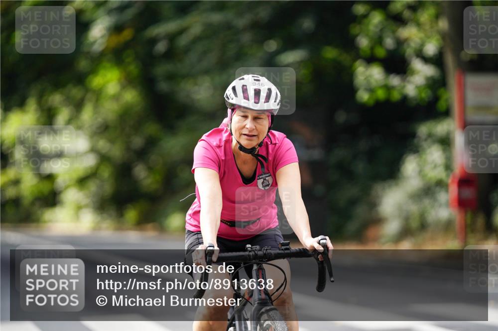 14.09.2025 - Stadtparktriathlon Michael Burmester http://msf.ph/oto/8913638 14.09.2025 12:03:12 Radfahren 946, 1108, 1119, 1172 meine-sportfotos.de