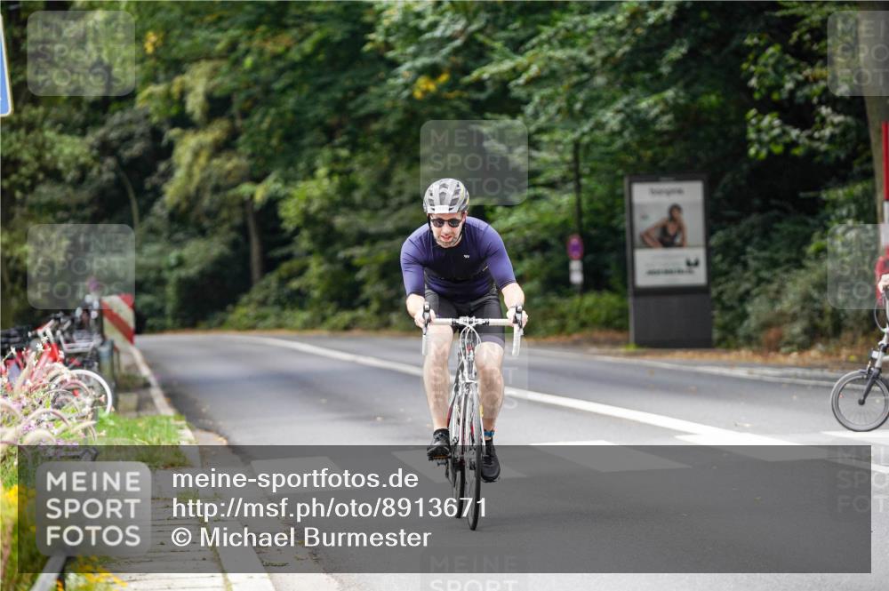 14.09.2025 - Stadtparktriathlon Michael Burmester http://msf.ph/oto/8913671 14.09.2025 12:03:56 Radfahren 1089, 1144, 1205 meine-sportfotos.de