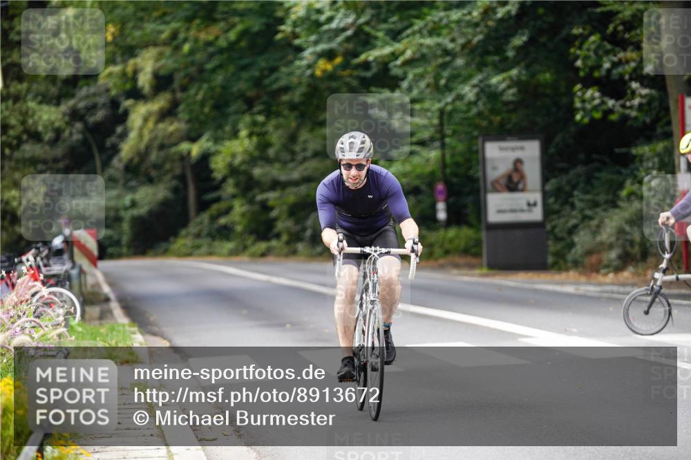 14.09.2025 - Stadtparktriathlon Michael Burmester http://msf.ph/oto/8913672 14.09.2025 12:03:56 Radfahren 1089, 1144, 1205 meine-sportfotos.de