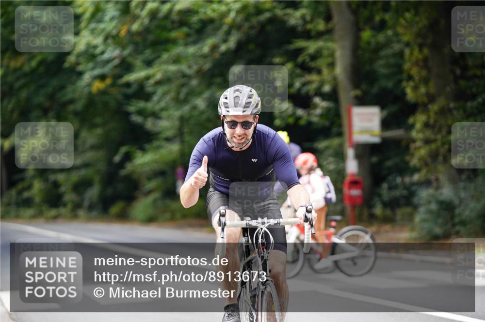 14.09.2025 - Stadtparktriathlon Michael Burmester http://msf.ph/oto/8913673 14.09.2025 12:03:57 Radfahren 1089, 1144, 1205 meine-sportfotos.de