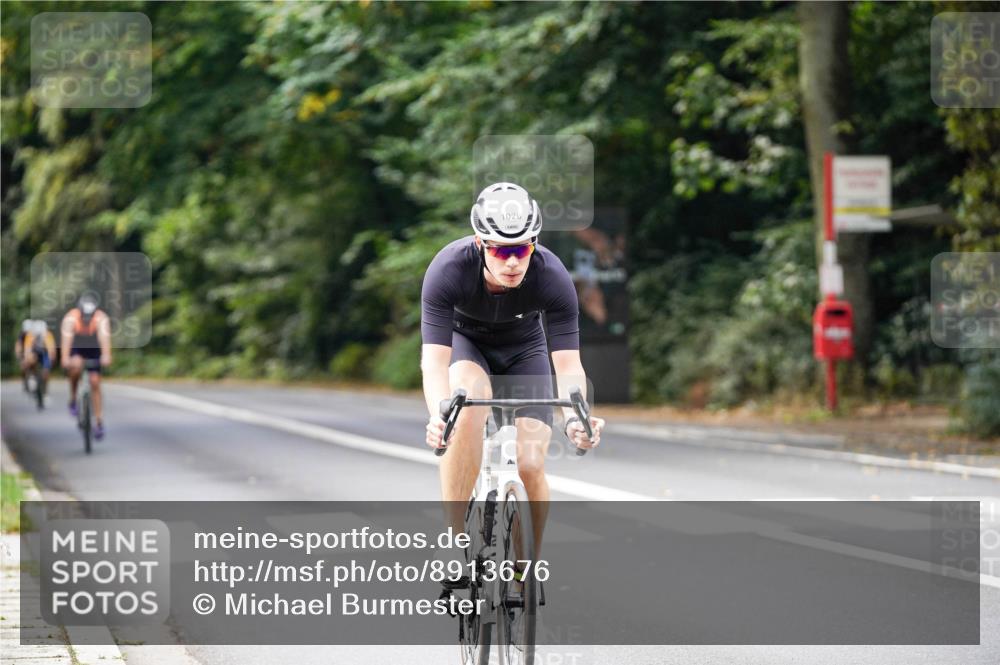 14.09.2025 - Stadtparktriathlon Michael Burmester http://msf.ph/oto/8913676 14.09.2025 12:04:08 Radfahren 1026, 1071, 1217 meine-sportfotos.de