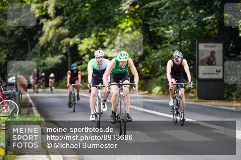 14.09.2025 - Stadtparktriathlon Michael Burmester http://msf.ph/oto/8913686 14.09.2025 12:04:23 Radfahren 1132, 1139, 1189, 1197, 1212 meine-sportfotos.de