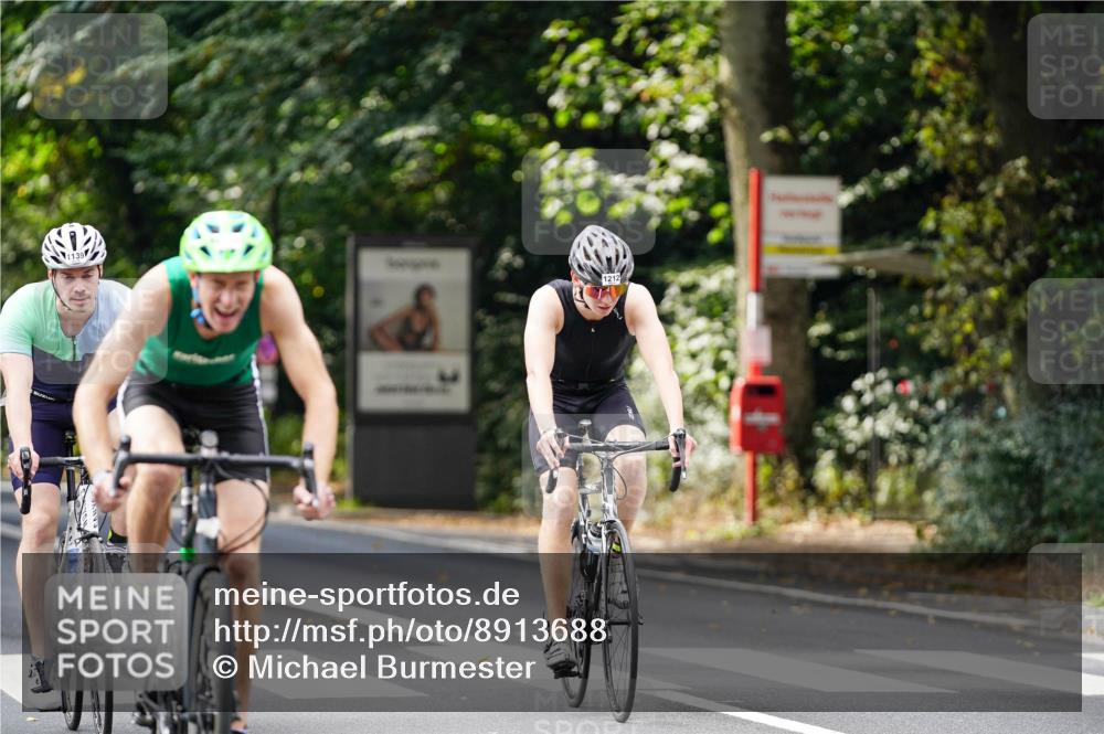 14.09.2025 - Stadtparktriathlon Michael Burmester http://msf.ph/oto/8913688 14.09.2025 12:04:24 Radfahren 1132, 1139, 1189, 1197, 1212 meine-sportfotos.de