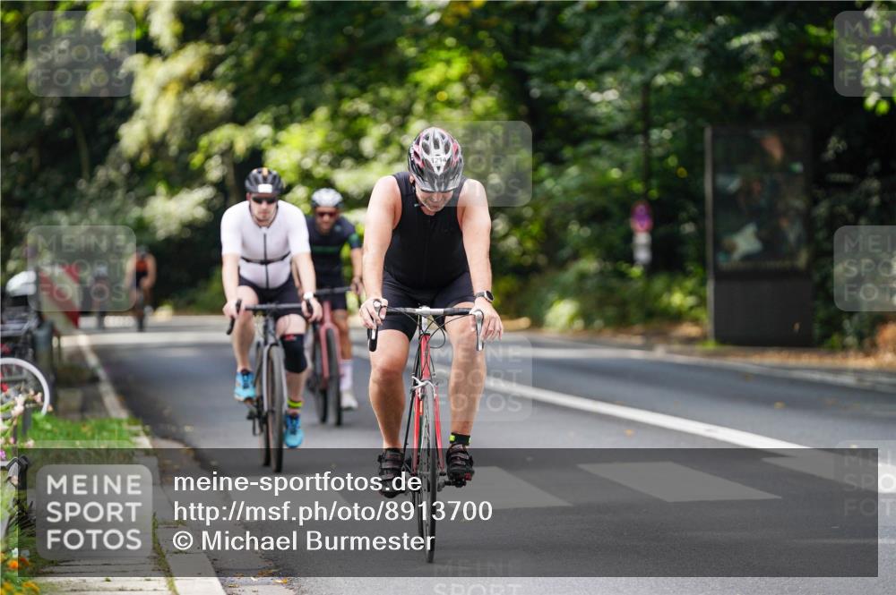 14.09.2025 - Stadtparktriathlon Michael Burmester http://msf.ph/oto/8913700 14.09.2025 12:04:40 Radfahren 1027, 1050, 1053, 1081, 1123, 1145, 1183, 1214 meine-sportfotos.de