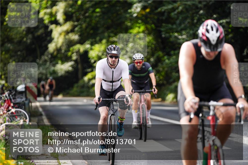 14.09.2025 - Stadtparktriathlon Michael Burmester http://msf.ph/oto/8913701 14.09.2025 12:04:41 Radfahren 1050, 1053, 1081, 1123, 1145, 1183, 1214 meine-sportfotos.de