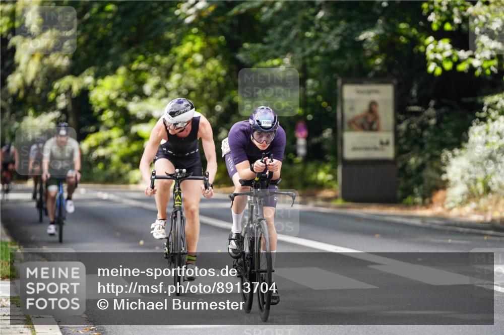 14.09.2025 - Stadtparktriathlon Michael Burmester http://msf.ph/oto/8913704 14.09.2025 12:04:50 Radfahren 1043, 1075, 1080, 1103, 1109, 1147 meine-sportfotos.de