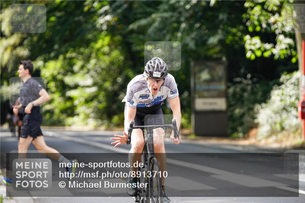 14.09.2025 - Stadtparktriathlon Michael Burmester http://msf.ph/oto/8913710 14.09.2025 12:04:54 Radfahren 1043, 1075, 1080, 1103, 1109, 1134, 1147 meine-sportfotos.de