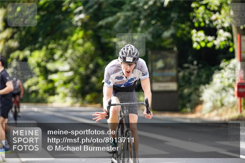 14.09.2025 - Stadtparktriathlon Michael Burmester http://msf.ph/oto/8913711 14.09.2025 12:04:54 Radfahren 1043, 1075, 1080, 1103, 1109, 1134, 1147 meine-sportfotos.de