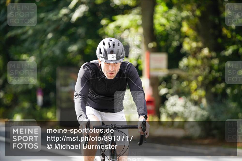 14.09.2025 - Stadtparktriathlon Michael Burmester http://msf.ph/oto/8913717 14.09.2025 12:05:02 Radfahren 1134, 1147 meine-sportfotos.de
