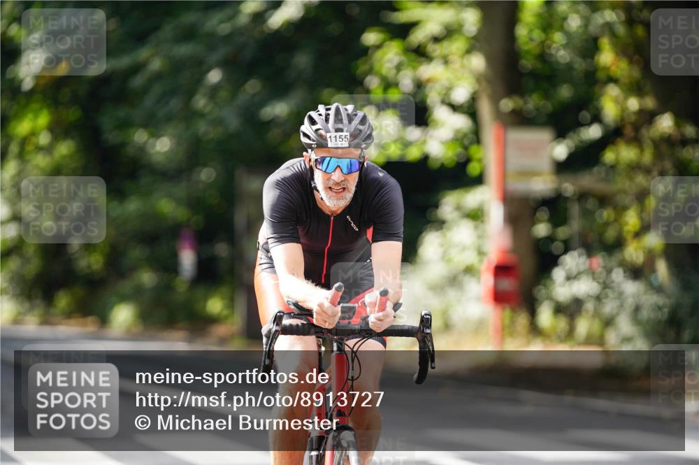 14.09.2025 - Stadtparktriathlon Michael Burmester http://msf.ph/oto/8913727 14.09.2025 12:05:22 Radfahren 1061, 1083, 1112, 1143, 1155, 1160 meine-sportfotos.de
