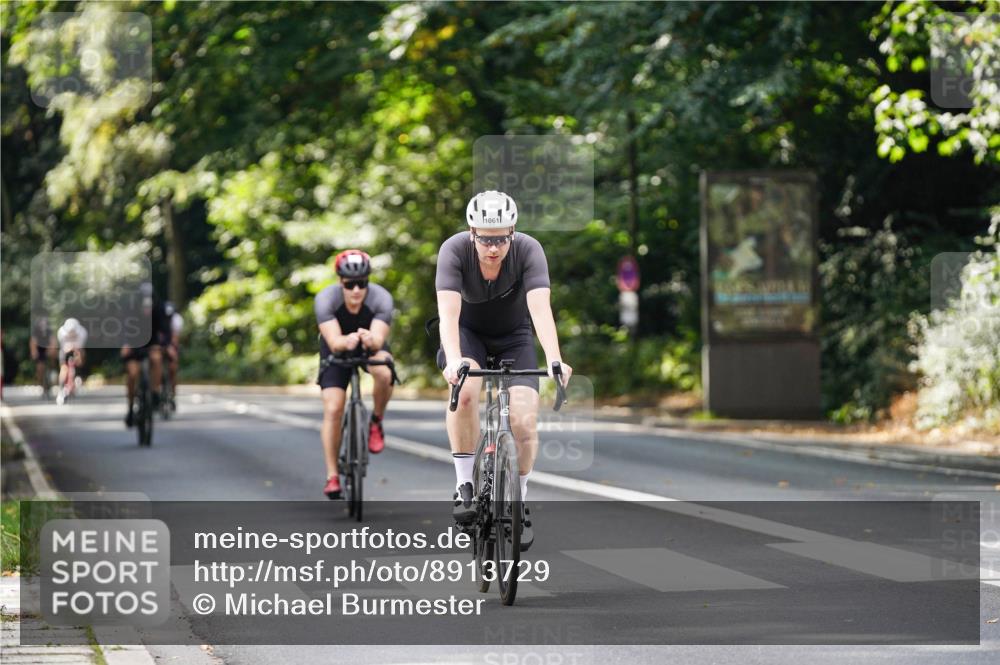 14.09.2025 - Stadtparktriathlon Michael Burmester http://msf.ph/oto/8913729 14.09.2025 12:05:26 Radfahren 1061, 1083, 1088, 1102, 1112, 1155, 1219 meine-sportfotos.de
