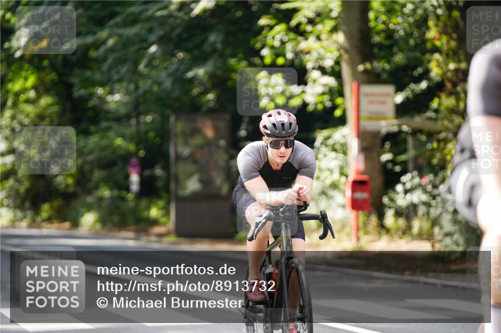 14.09.2025 - Stadtparktriathlon Michael Burmester http://msf.ph/oto/8913732 14.09.2025 12:05:28 Radfahren 1061, 1083, 1088, 1102, 1112, 1155, 1219 meine-sportfotos.de