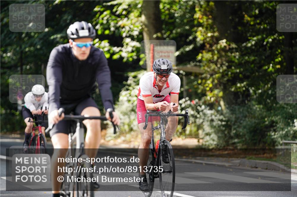 14.09.2025 - Stadtparktriathlon Michael Burmester http://msf.ph/oto/8913735 14.09.2025 12:05:32 Radfahren 1061, 1088, 1101, 1102, 1112, 1219 meine-sportfotos.de