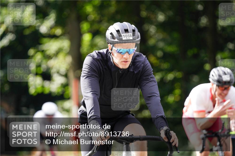 14.09.2025 - Stadtparktriathlon Michael Burmester http://msf.ph/oto/8913736 14.09.2025 12:05:33 Radfahren 1061, 1084, 1088, 1101, 1102, 1112, 1219 meine-sportfotos.de