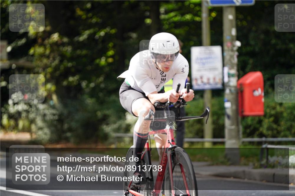 14.09.2025 - Stadtparktriathlon Michael Burmester http://msf.ph/oto/8913738 14.09.2025 12:05:34 Radfahren 1061, 1084, 1088, 1101, 1102, 1112, 1219 meine-sportfotos.de