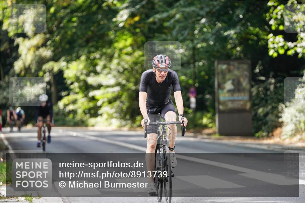 14.09.2025 - Stadtparktriathlon Michael Burmester http://msf.ph/oto/8913739 14.09.2025 12:05:36 Radfahren 1084, 1088, 1101, 1102, 1219 meine-sportfotos.de