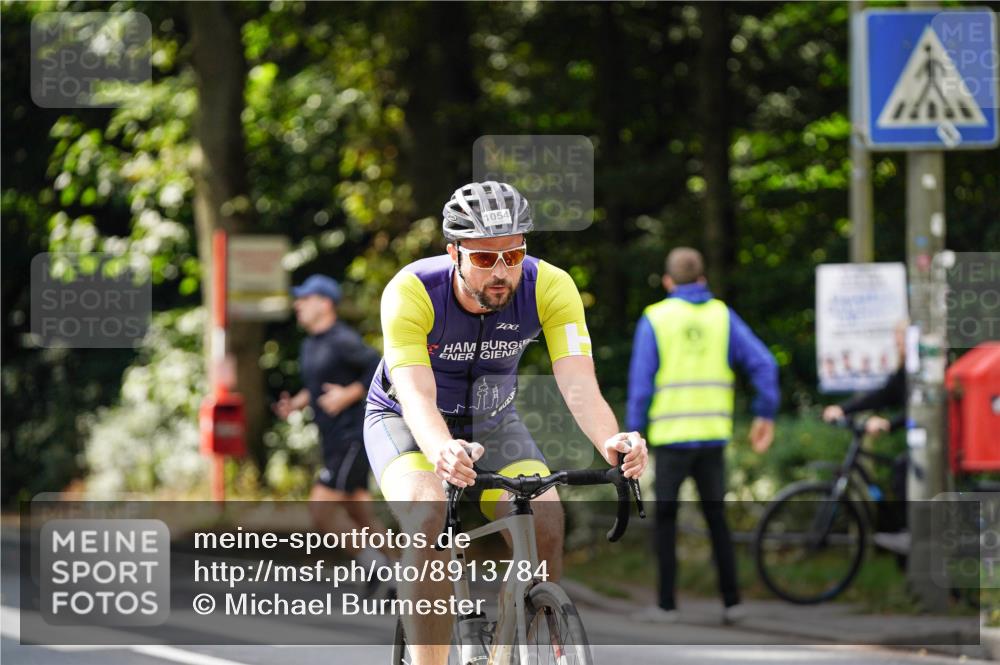 14.09.2025 - Stadtparktriathlon Michael Burmester http://msf.ph/oto/8913784 14.09.2025 12:07:02 Radfahren 1054, 1066 meine-sportfotos.de