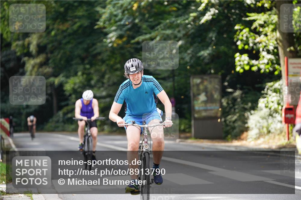 14.09.2025 - Stadtparktriathlon Michael Burmester http://msf.ph/oto/8913790 14.09.2025 12:07:16 Radfahren 1098, 1107, 1153, 1156, 1193 meine-sportfotos.de