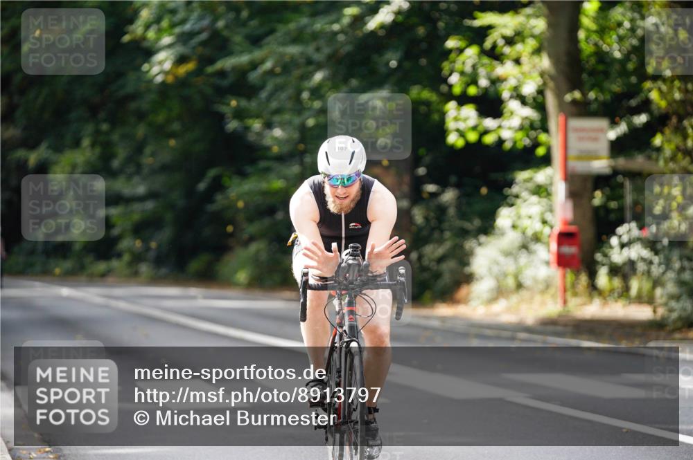 14.09.2025 - Stadtparktriathlon Michael Burmester http://msf.ph/oto/8913797 14.09.2025 12:07:24 Radfahren 1107, 1193 meine-sportfotos.de