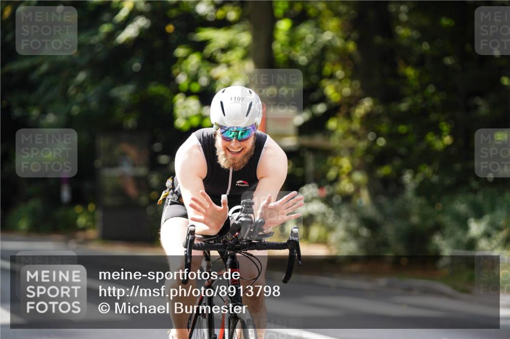 14.09.2025 - Stadtparktriathlon Michael Burmester http://msf.ph/oto/8913798 14.09.2025 12:07:24 Radfahren 1107, 1193 meine-sportfotos.de