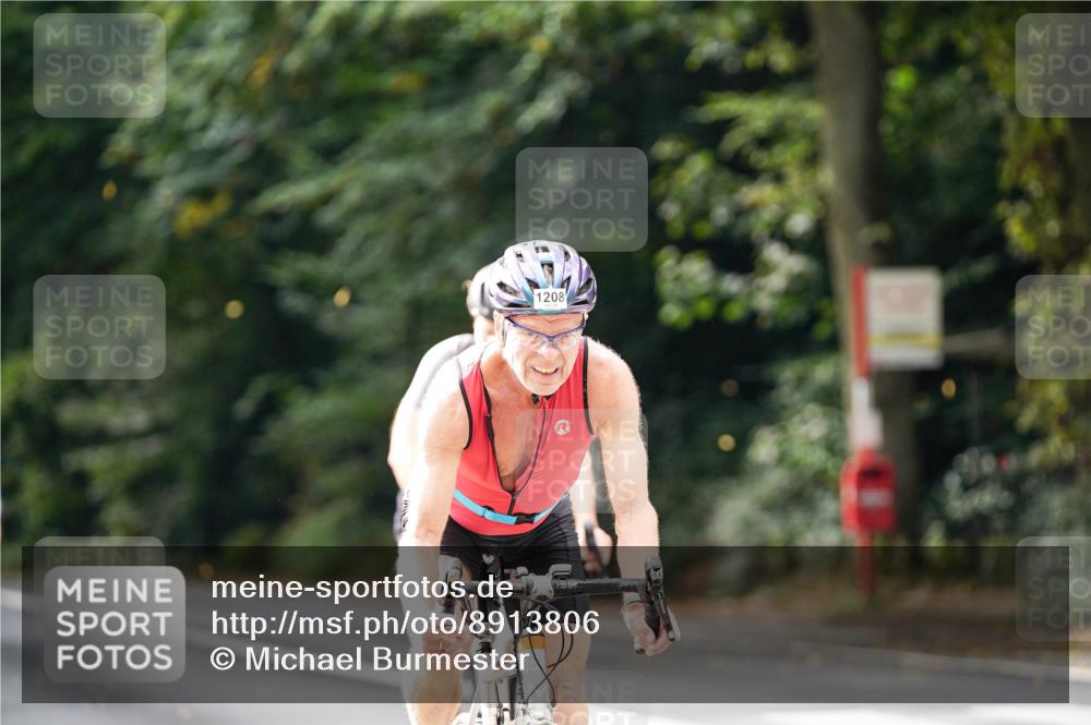 14.09.2025 - Stadtparktriathlon Michael Burmester http://msf.ph/oto/8913806 14.09.2025 12:07:36 Radfahren 924, 1063, 1068, 1115, 1184, 1188, 1208 meine-sportfotos.de