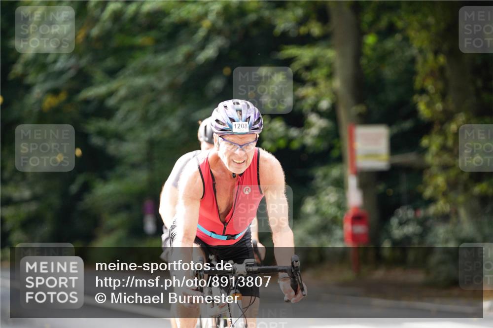 14.09.2025 - Stadtparktriathlon Michael Burmester http://msf.ph/oto/8913807 14.09.2025 12:07:37 Radfahren 924, 1063, 1068, 1115, 1150, 1184, 1187, 1188, 1208 meine-sportfotos.de
