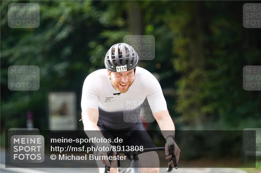 14.09.2025 - Stadtparktriathlon Michael Burmester http://msf.ph/oto/8913808 14.09.2025 12:07:39 Radfahren 924, 1063, 1068, 1115, 1150, 1184, 1187, 1188, 1208 meine-sportfotos.de