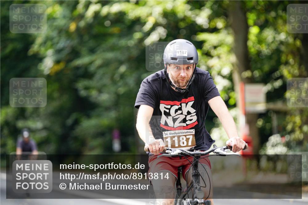 14.09.2025 - Stadtparktriathlon Michael Burmester http://msf.ph/oto/8913814 14.09.2025 12:07:45 Radfahren 1033, 1047, 1048, 1063, 1115, 1150, 1187 meine-sportfotos.de