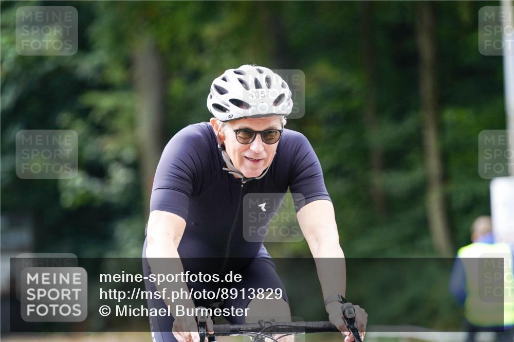 14.09.2025 - Stadtparktriathlon Michael Burmester http://msf.ph/oto/8913829 14.09.2025 12:08:08 Radfahren 1031, 1057, 1099, 1168, 1200, 1215 meine-sportfotos.de