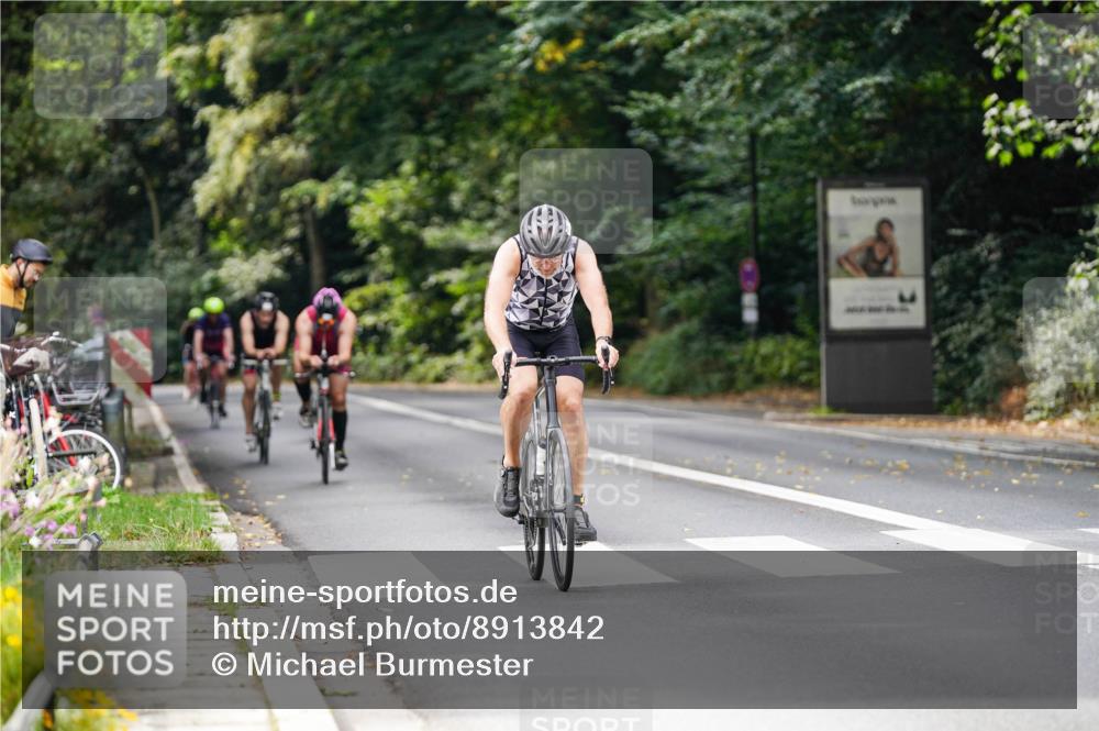 14.09.2025 - Stadtparktriathlon Michael Burmester http://msf.ph/oto/8913842 14.09.2025 12:08:31 Radfahren 1039, 1058, 1060, 1064, 1162, 1174, 1185 meine-sportfotos.de