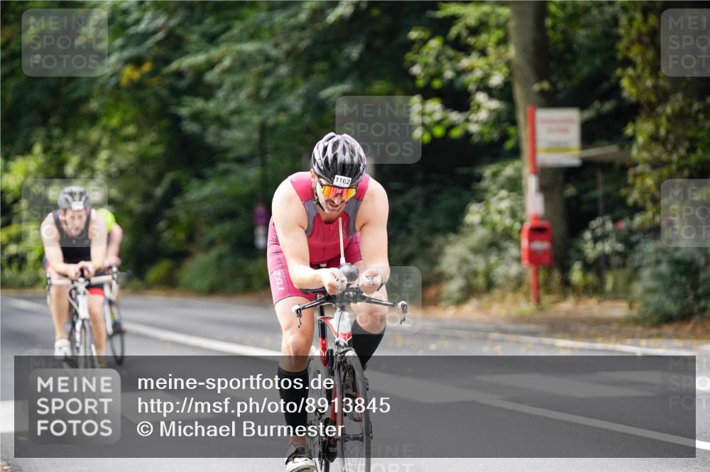 14.09.2025 - Stadtparktriathlon Michael Burmester http://msf.ph/oto/8913845 14.09.2025 12:08:34 Radfahren 1039, 1058, 1060, 1064, 1162, 1174, 1185 meine-sportfotos.de
