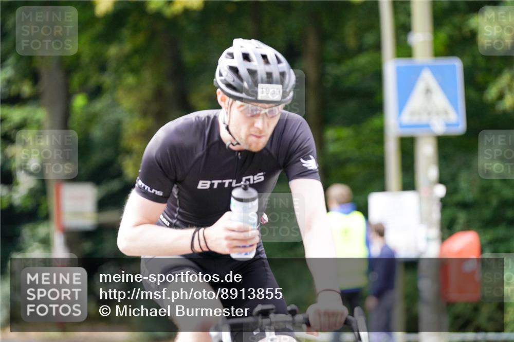14.09.2025 - Stadtparktriathlon Michael Burmester http://msf.ph/oto/8913855 14.09.2025 12:08:39 Radfahren 1019, 1039, 1058, 1060, 1086, 1162, 1174, 1185, 1186 meine-sportfotos.de
