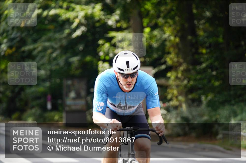 14.09.2025 - Stadtparktriathlon Michael Burmester http://msf.ph/oto/8913867 14.09.2025 12:08:52 Radfahren 1087, 1152, 1164, 1210 meine-sportfotos.de