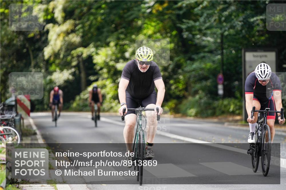 14.09.2025 - Stadtparktriathlon Michael Burmester http://msf.ph/oto/8913869 14.09.2025 12:08:58 Radfahren 1046, 1087, 1152, 1164, 1194 meine-sportfotos.de