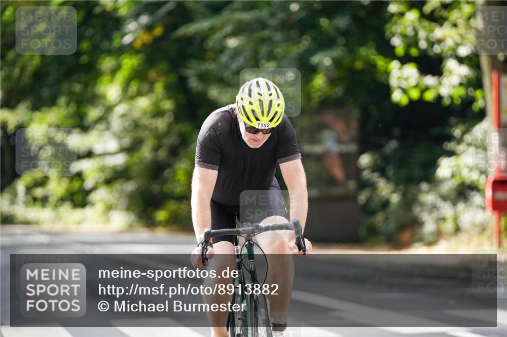 14.09.2025 - Stadtparktriathlon Michael Burmester http://msf.ph/oto/8913882 14.09.2025 12:16:15 Radfahren 1152, 1202, 1231 meine-sportfotos.de