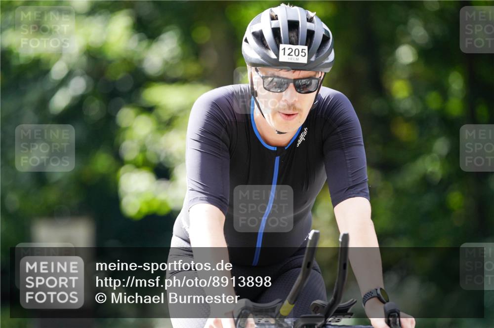 14.09.2025 - Stadtparktriathlon Michael Burmester http://msf.ph/oto/8913898 14.09.2025 12:17:51 Radfahren 1133, 1141, 1149, 1167, 1200, 1205, 1220, 1310 meine-sportfotos.de