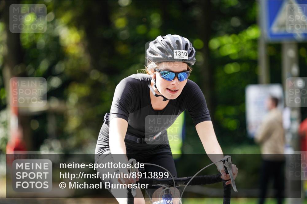 14.09.2025 - Stadtparktriathlon Michael Burmester http://msf.ph/oto/8913899 14.09.2025 12:17:55 Radfahren 1133, 1141, 1149, 1200, 1205, 1215, 1220, 1310 meine-sportfotos.de