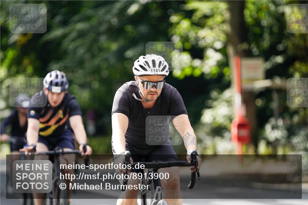 14.09.2025 - Stadtparktriathlon Michael Burmester http://msf.ph/oto/8913900 14.09.2025 12:17:57 Radfahren 1133, 1141, 1149, 1200, 1215, 1310 meine-sportfotos.de